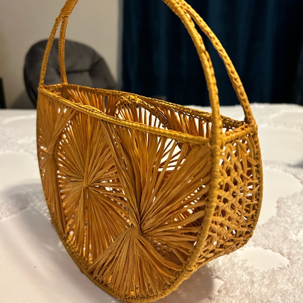 Straw purse.